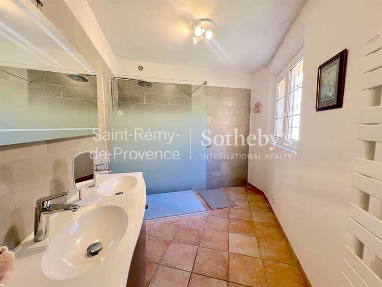 Maison Saint-Rémy-de-Provence - 4 chambres - 182m²