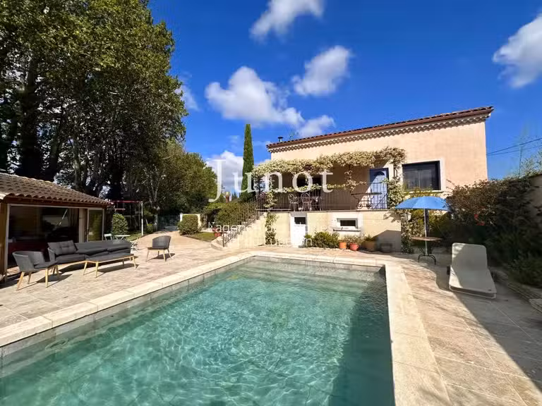 Maison Saint-Rémy-de-Provence - 7 chambres - 210m²