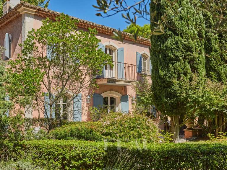 Maison Saint-Rémy-de-Provence - 4 chambres - 230m²