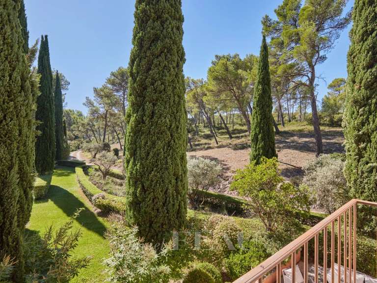 Maison Saint-Rémy-de-Provence - 4 chambres - 230m²