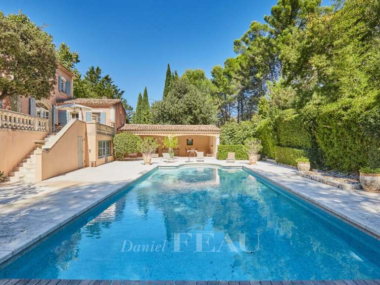 Maison Saint-Rémy-de-Provence - 4 chambres - 230m²