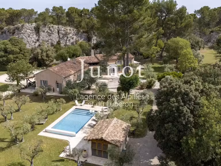 Maison Saint-Rémy-de-Provence - 5 chambres - 300m²