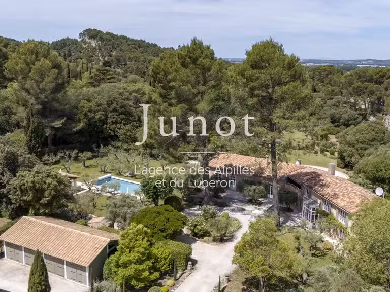 Maison Saint-Rémy-de-Provence - 5 chambres - 300m²