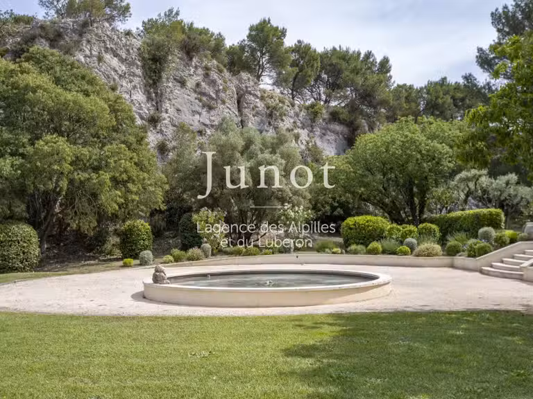 Maison Saint-Rémy-de-Provence - 5 chambres - 300m²