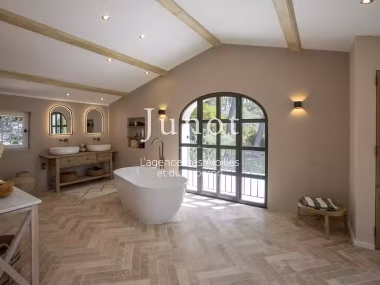 Maison Saint-Rémy-de-Provence - 5 chambres - 300m²