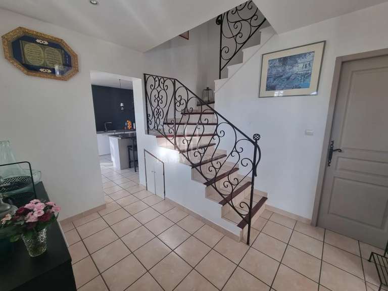 Maison Saint-Rémy-de-Provence - 4 chambres - 140m²