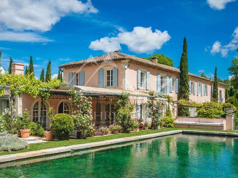 Propriété Saint-Rémy-de-Provence - 7 chambres - 533m²