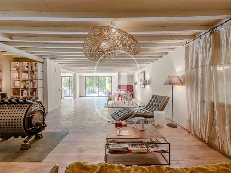 Property Saint-Rémy-de-Provence - 4 bedrooms - 245m²