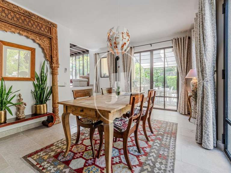 Property Saint-Rémy-de-Provence - 5 bedrooms - 224m²