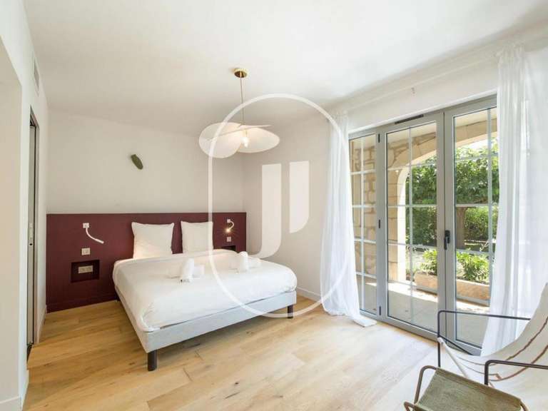 Property Saint-Rémy-de-Provence - 8 bedrooms - 280m²