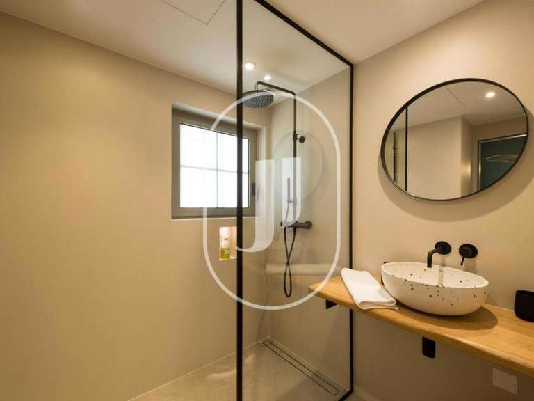 Property Saint-Rémy-de-Provence - 8 bedrooms - 280m²