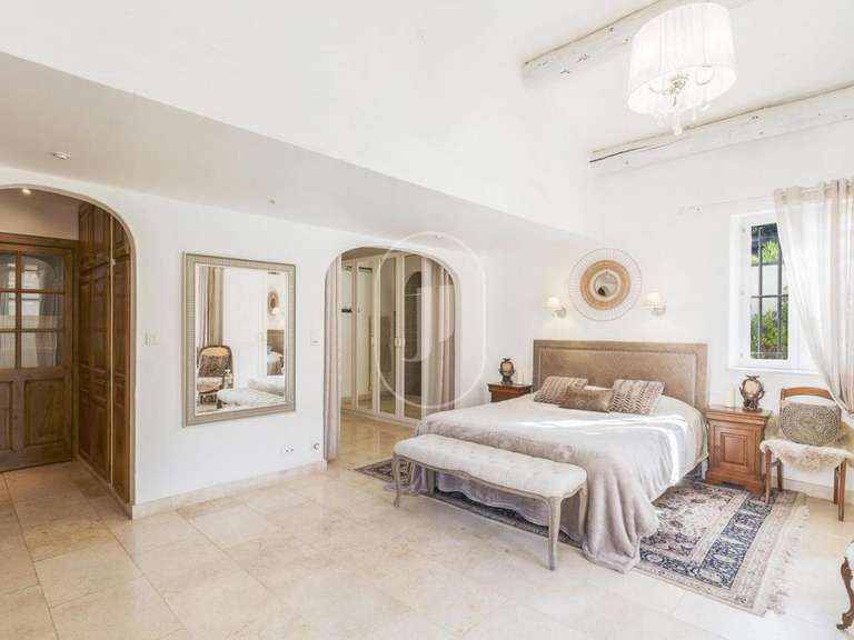 Property Saint-Rémy-de-Provence - 6 bedrooms - 395m²