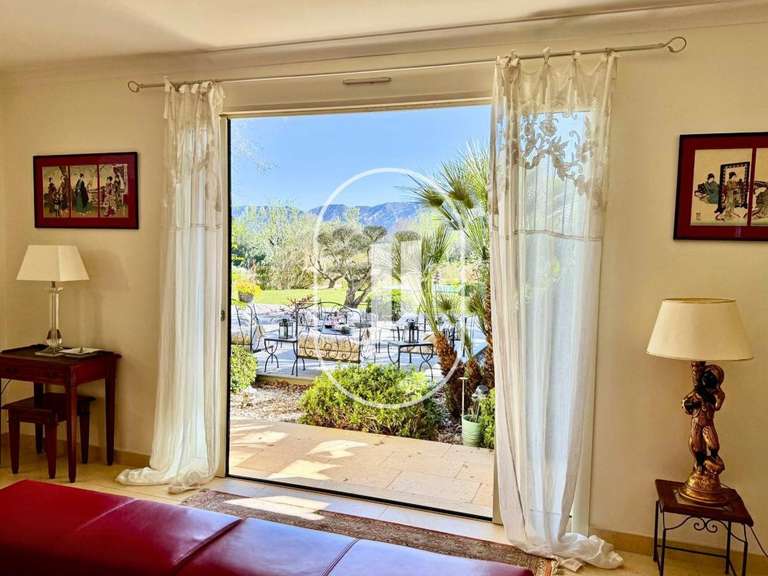 Propriété Saint-Rémy-de-Provence - 7 chambres - 285m²