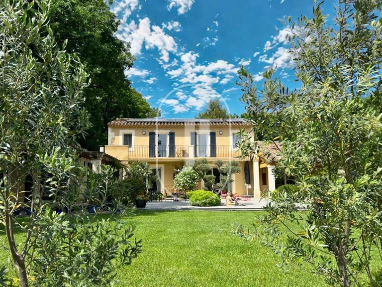 Propriété Saint-Rémy-de-Provence - 7 chambres - 285m²