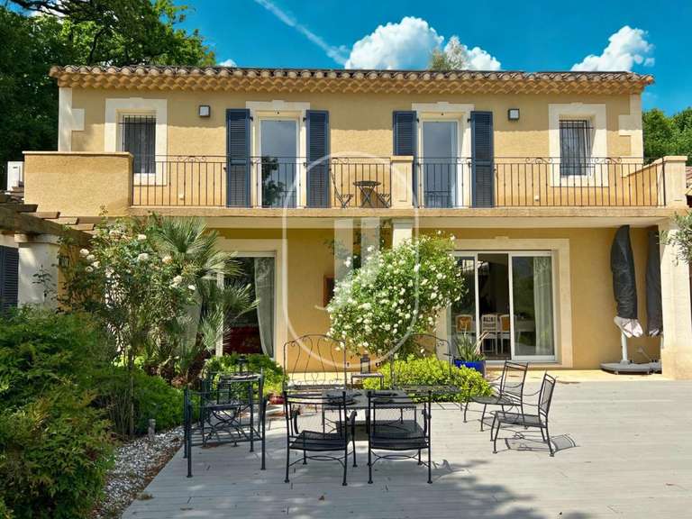 Propriété Saint-Rémy-de-Provence - 7 chambres - 285m²