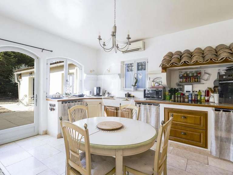 Property Saint-Rémy-de-Provence - 6 bedrooms - 395m²