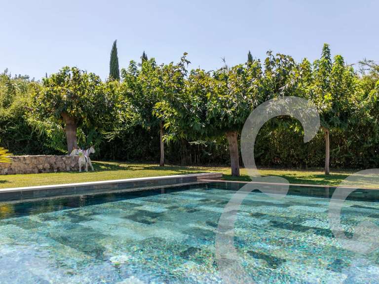 Propriété Saint-Rémy-de-Provence - 9 chambres - 572m²