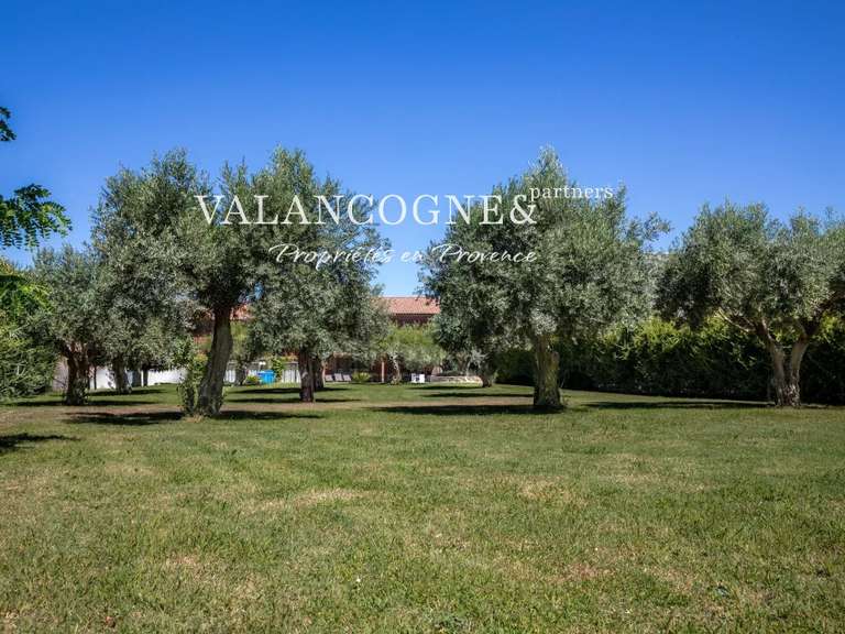 Propriété Saint-Rémy-de-Provence - 9 chambres - 572m²