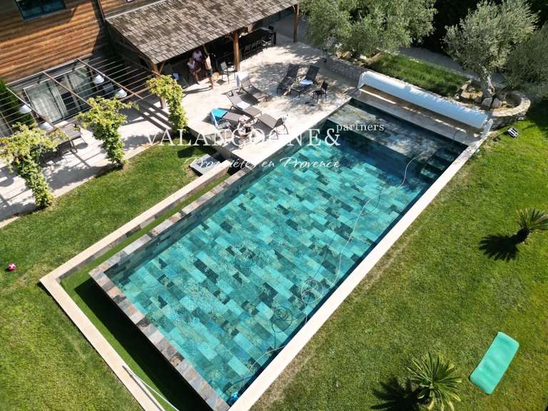 Propriété Saint-Rémy-de-Provence - 9 chambres - 572m²