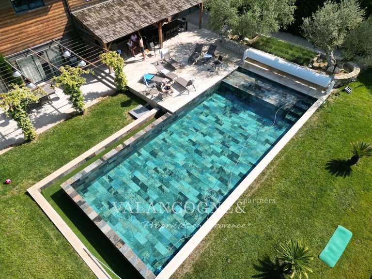 Propriété Saint-Rémy-de-Provence - 9 chambres - 572m²