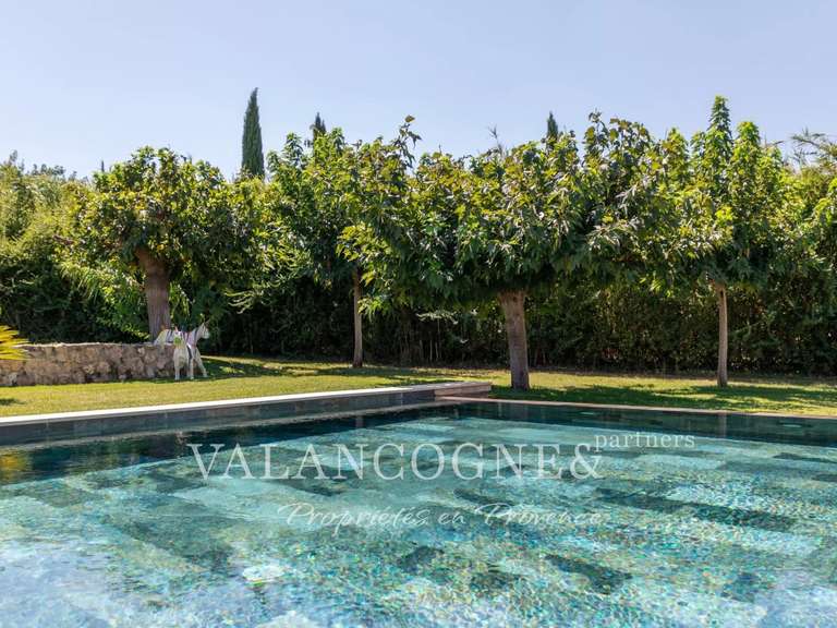 Propriété Saint-Rémy-de-Provence - 9 chambres - 572m²