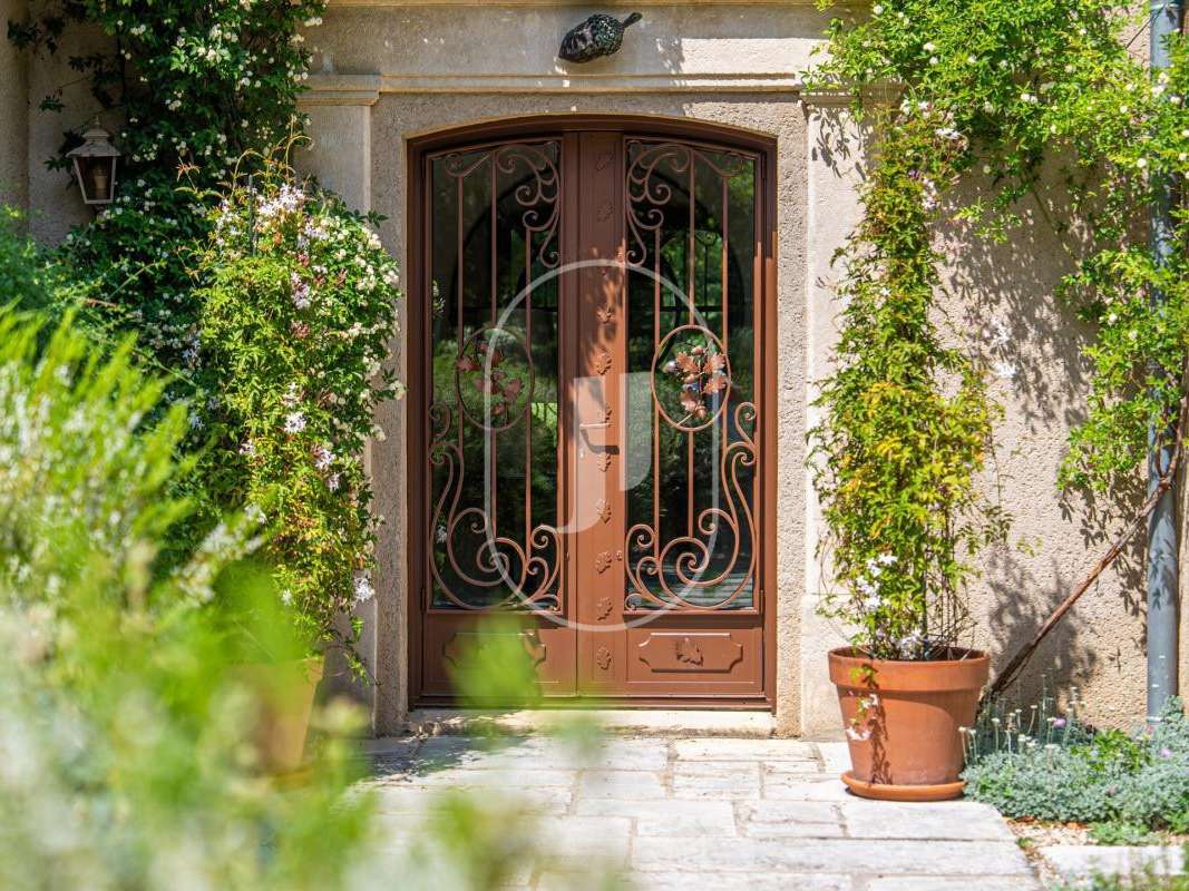 Property Saint-Rémy-de-Provence