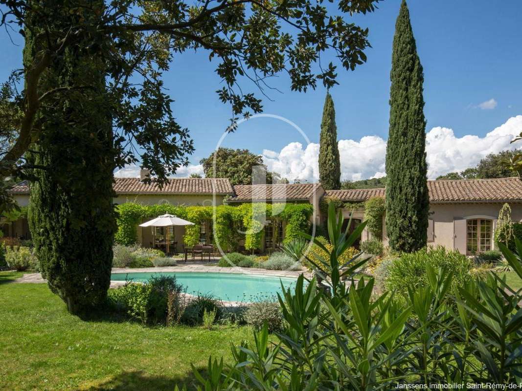 Property Saint-Rémy-de-Provence