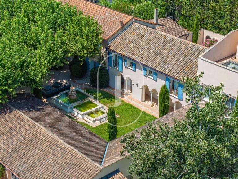 Propriété Saint-Rémy-de-Provence - 12 chambres - 1023m²