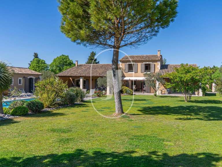 Propriété Saint-Rémy-de-Provence - 5 chambres - 245m²