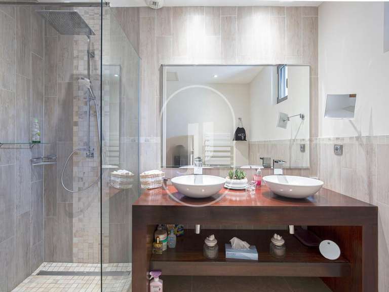 Propriété Saint-Rémy-de-Provence - 5 chambres - 245m²