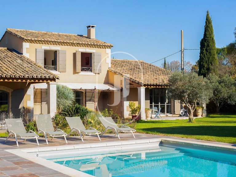 Propriété Saint-Rémy-de-Provence - 5 chambres - 245m²