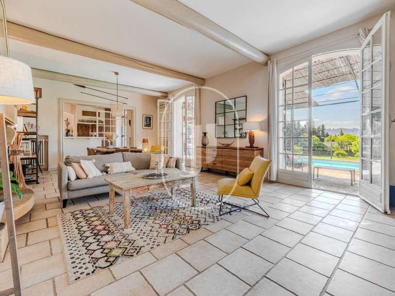 Propriété Saint-Rémy-de-Provence - 5 chambres - 230m²