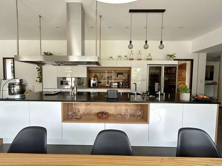 Property Saint-Rémy-de-Provence - 260m²