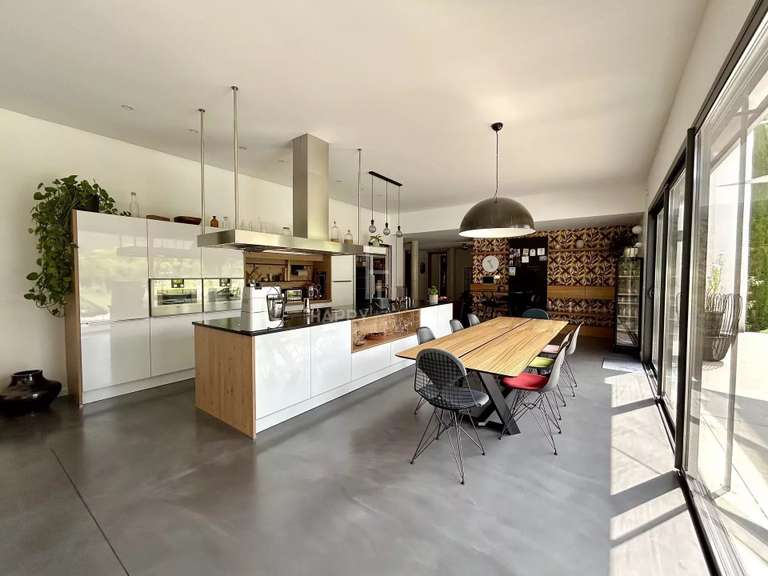 Property Saint-Rémy-de-Provence - 260m²
