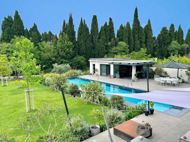 Property Saint-Rémy-de-Provence - 260m²