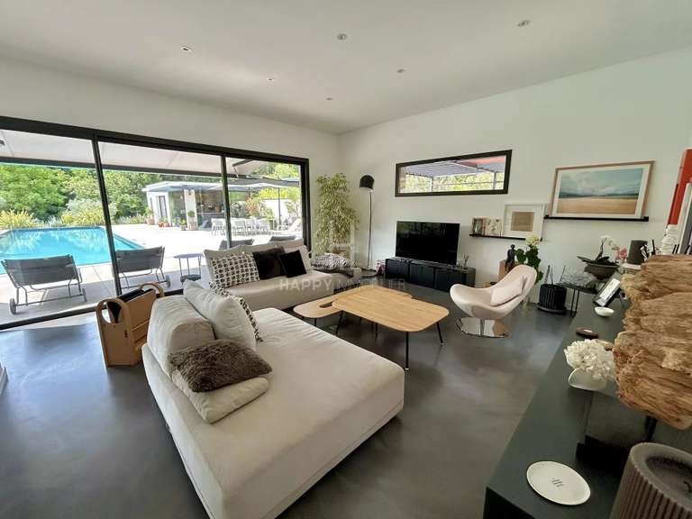 Property Saint-Rémy-de-Provence - 260m²