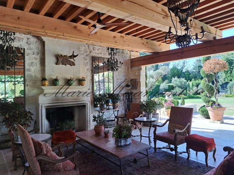 Propriété Saint-Rémy-de-Provence - 7 chambres - 600m²