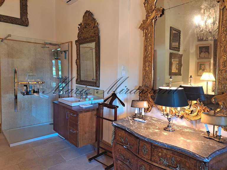 Propriété Saint-Rémy-de-Provence - 7 chambres - 600m²