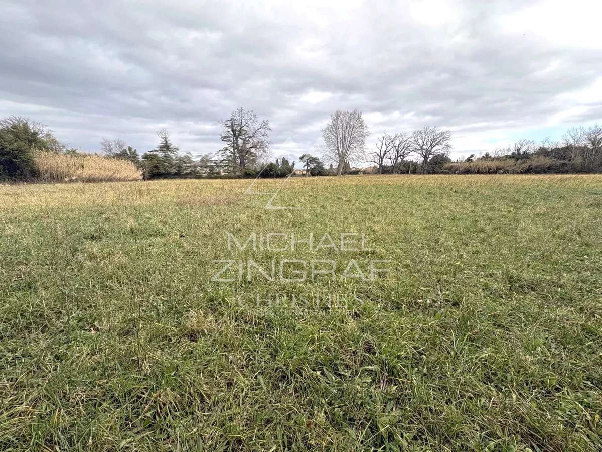 Land Saint-Rémy-de-Provence