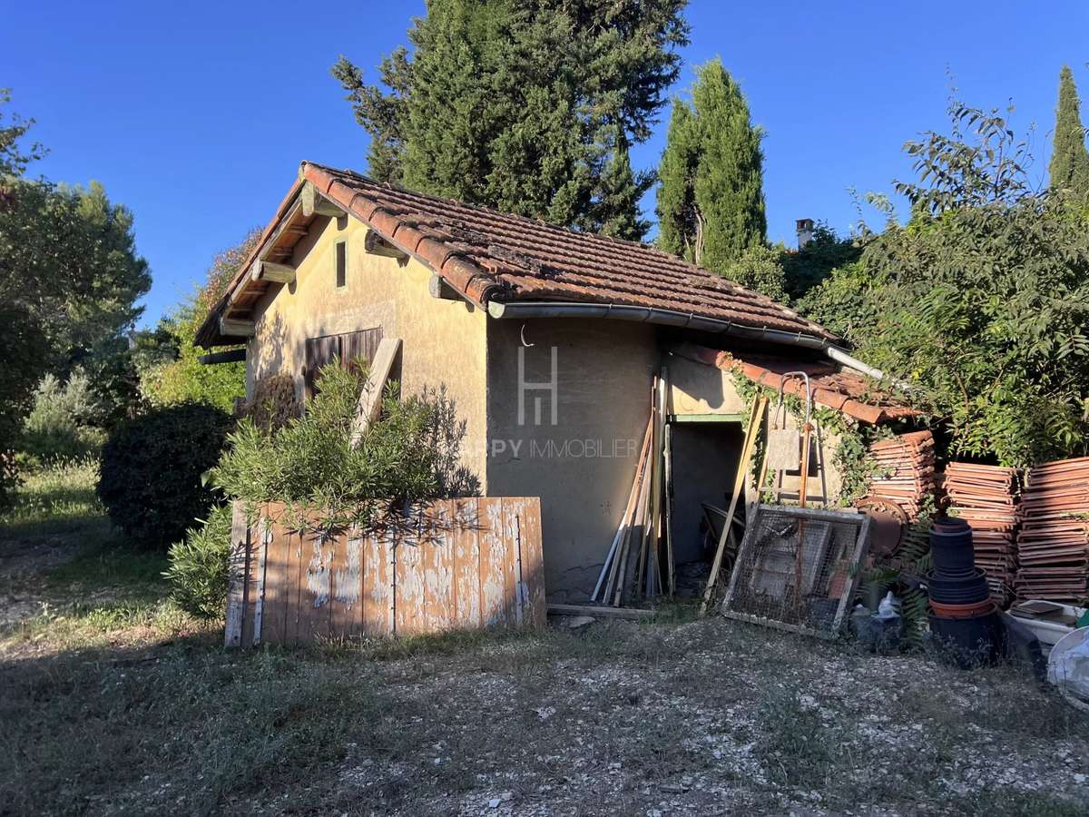 Land Saint-Rémy-de-Provence
