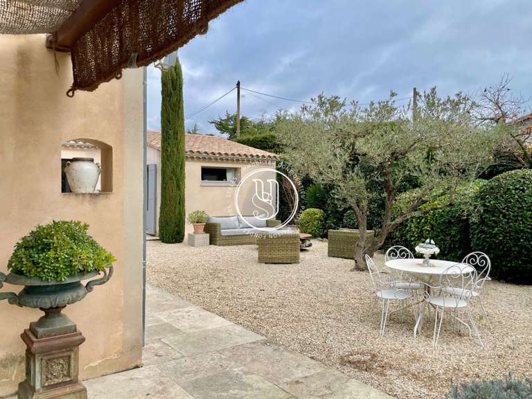 Villa Saint-Rémy-de-Provence - 4 bedrooms - 191m²