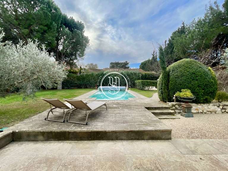 Villa Saint-Rémy-de-Provence - 4 bedrooms - 191m²