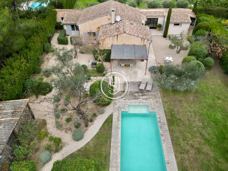 Villa Saint-Rémy-de-Provence - 4 bedrooms - 191m²