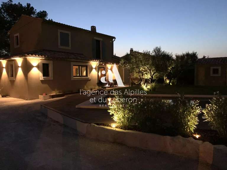 Villa Saint-Rémy-de-Provence - 3 chambres - 140m²