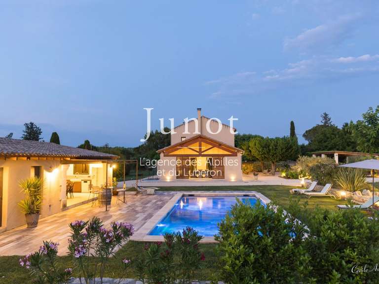 Villa Saint-Rémy-de-Provence - 4 bedrooms - 210m²