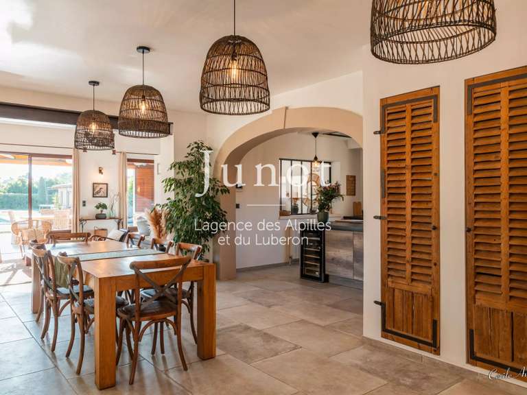 Villa Saint-Rémy-de-Provence - 4 bedrooms - 210m²