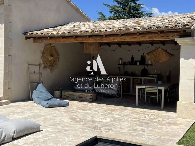 Villa Saint-Rémy-de-Provence - 5 bedrooms - 250m²