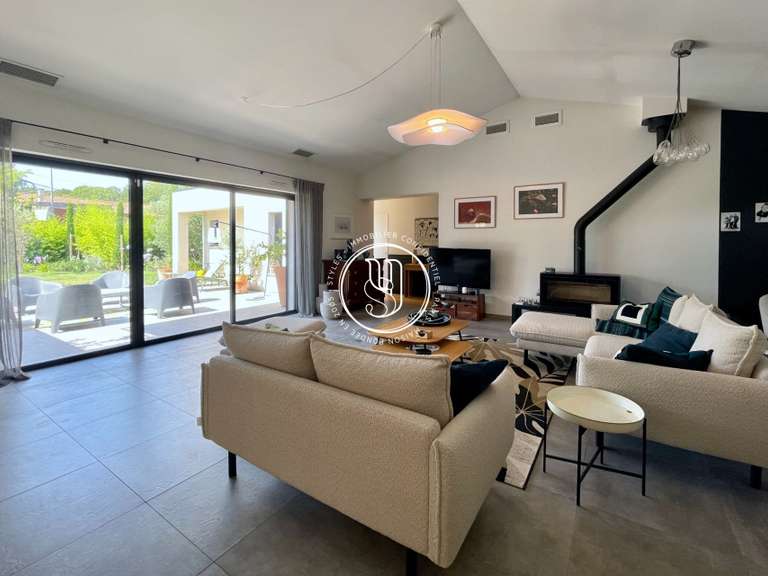 Villa Saint-Rémy-de-Provence - 3 bedrooms - 161m²