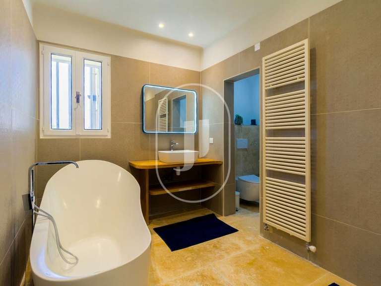 Villa Saint-Rémy-de-Provence - 4 bedrooms - 180m²