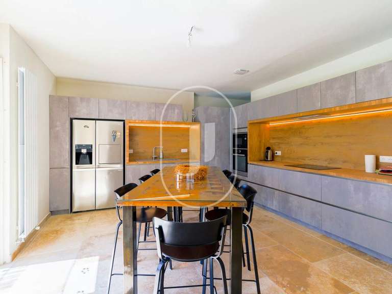 Villa Saint-Rémy-de-Provence - 4 bedrooms - 180m²